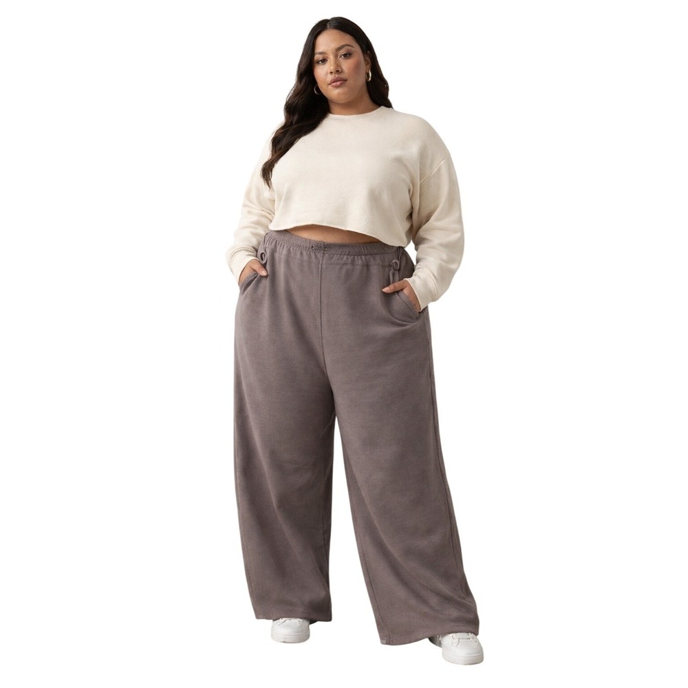 PrettyLittleThing Shape Taupe Side Toggle Wide Leg Sweatpants Taupe 14 NEW